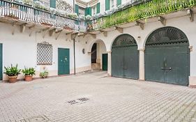 San Vitale Elegant Flat
